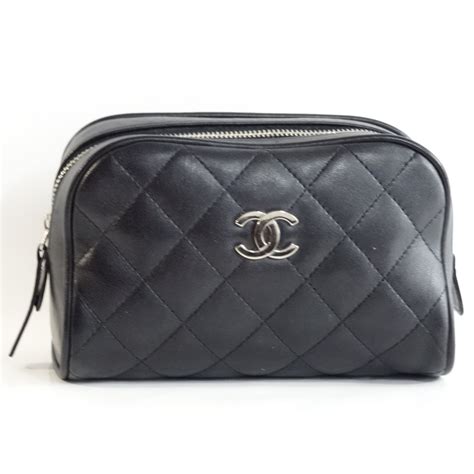 petite trousse chanel|petite maroquinerie Chanel.